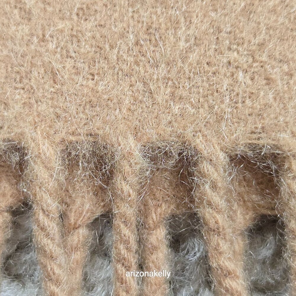 Kiltane of Scotland 100% Cashmere Oversized Scarf Wrap Tan Camel - Picture 3 of 16